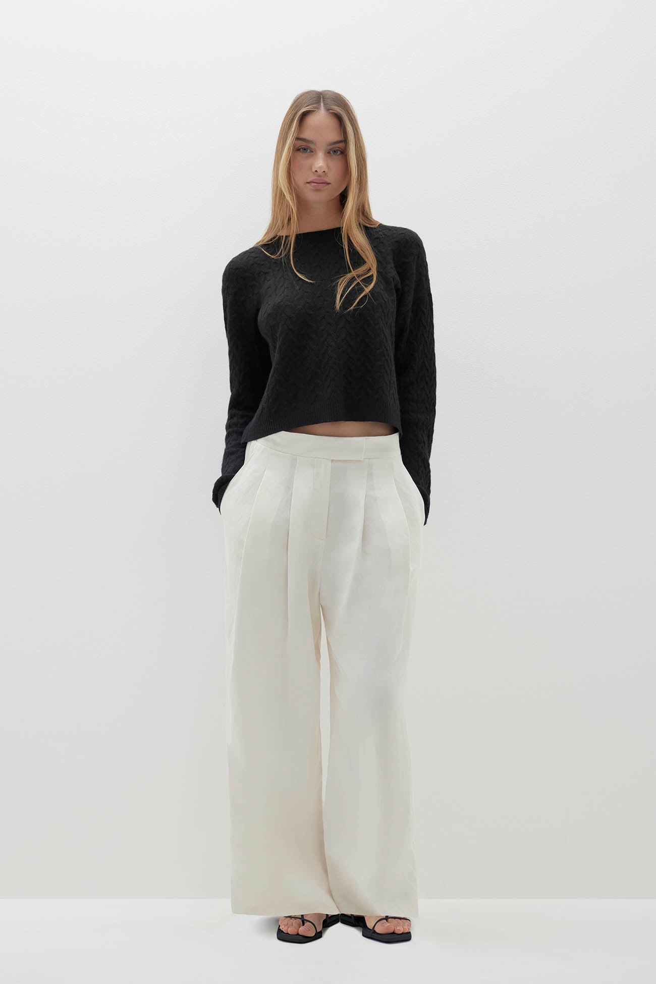 CHRISSY CROPPED CABLE KNIT SWEATER