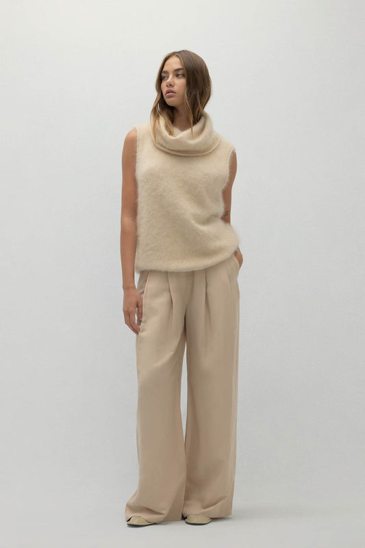 CHIARA SLEEVELESS TURTLENECK SWEATER