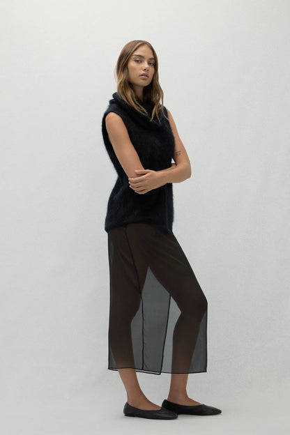 CHIARA SLEEVELESS TURTLENECK SWEATER